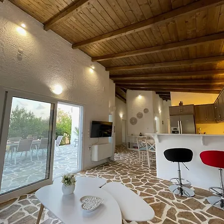 Casa Fouli - * Eretria (Evia)