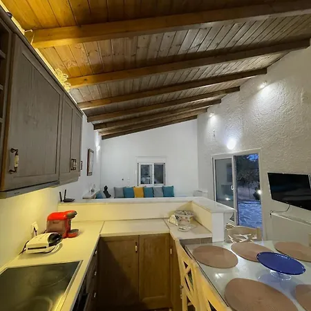 בית נופש Casa Fouli - *