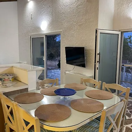 Casa Fouli - * Eretria (Evia)